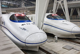 高鐵、動(dòng)車(chē)、機(jī)車(chē)